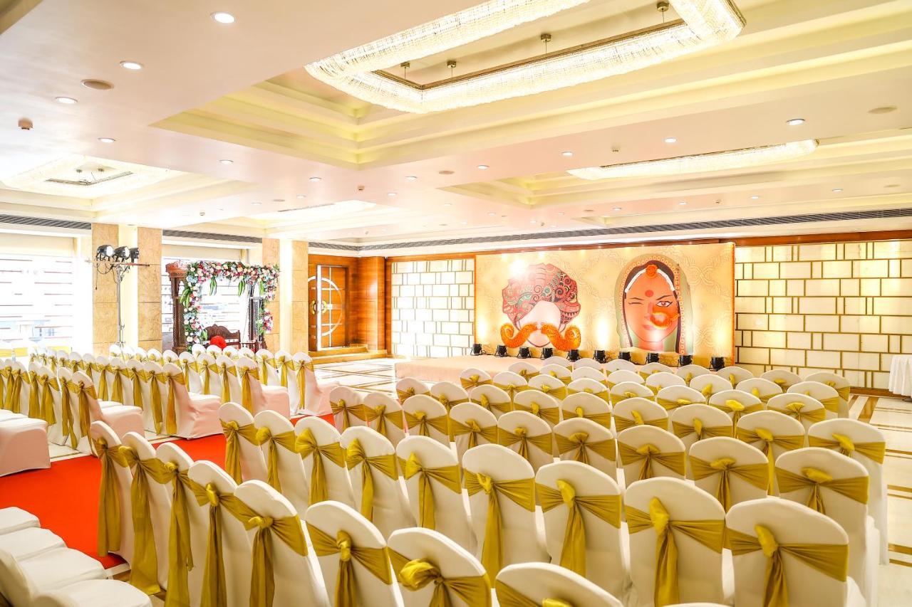 Krishna Palace Hotel Мумбаї Екстер'єр фото