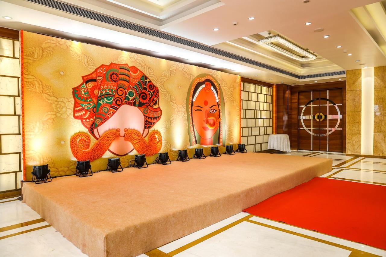 Krishna Palace Hotel Мумбаї Екстер'єр фото