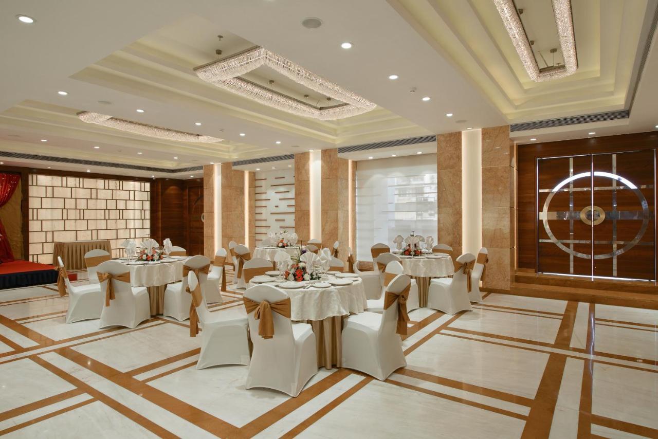 Krishna Palace Hotel Мумбаї Екстер'єр фото