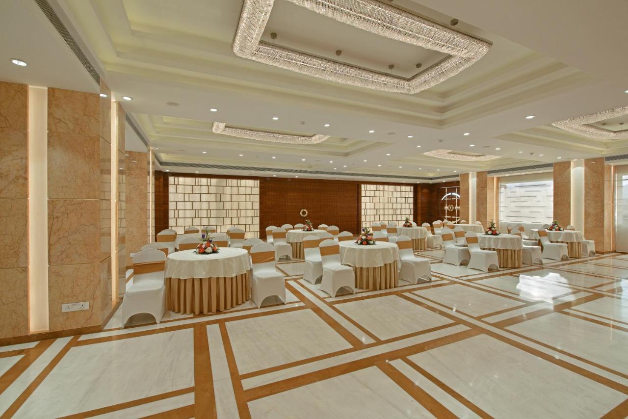 Krishna Palace Hotel Мумбаї Екстер'єр фото