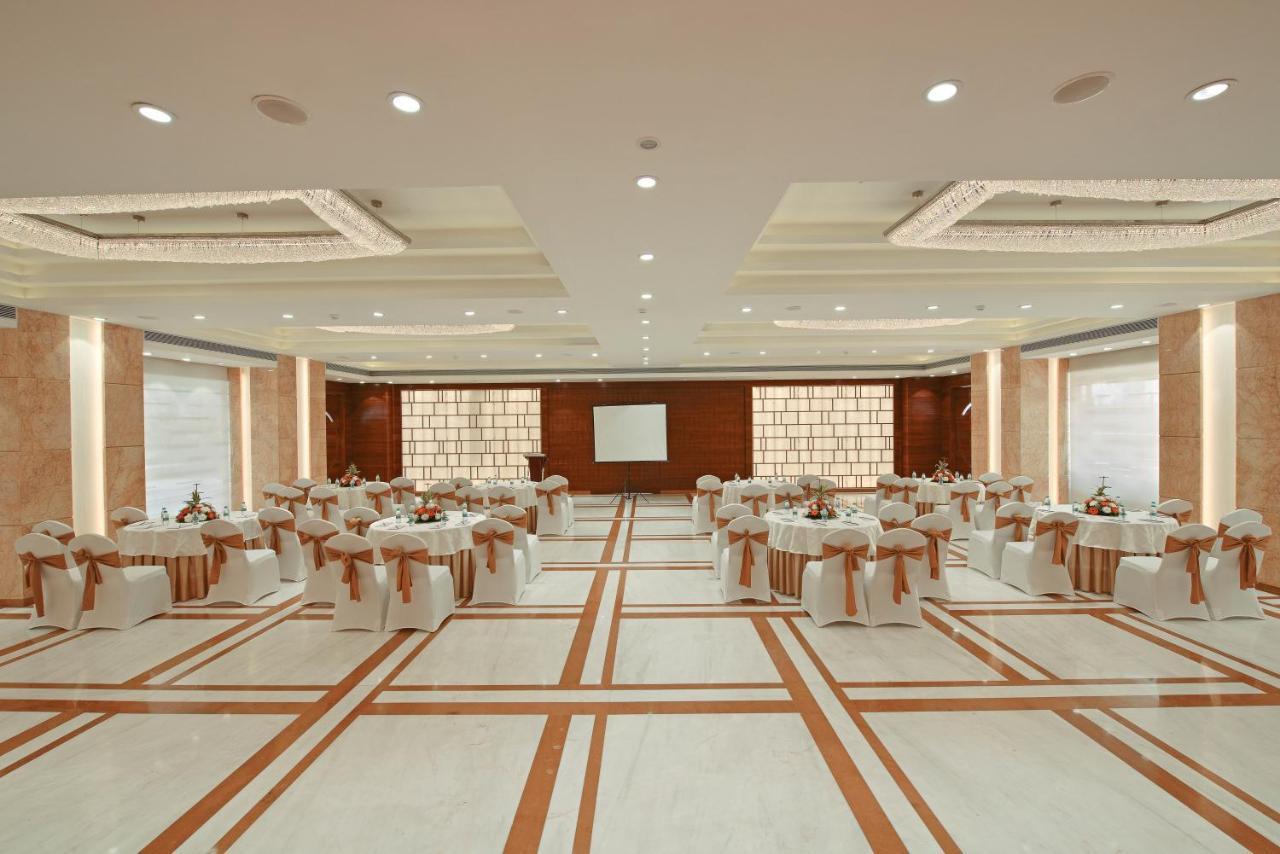 Krishna Palace Hotel Мумбаї Екстер'єр фото