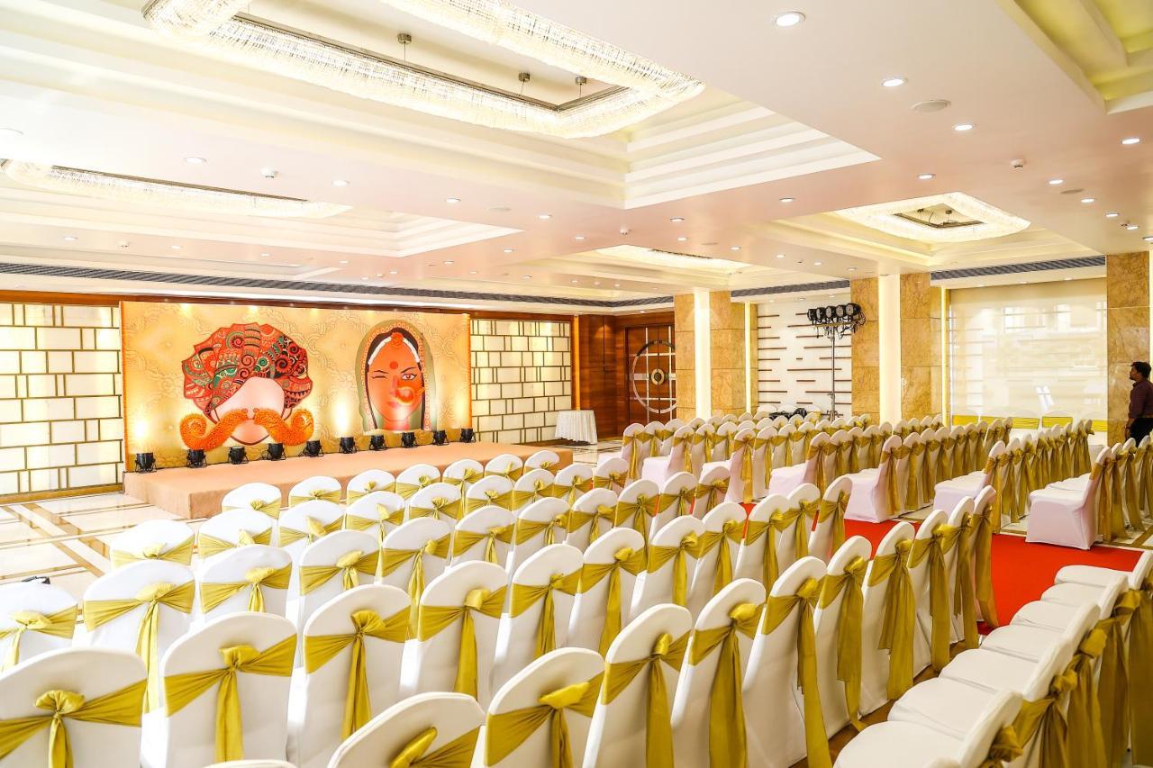 Krishna Palace Hotel Мумбаї Екстер'єр фото
