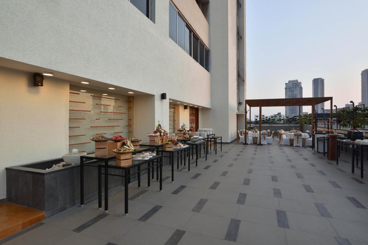 Krishna Palace Hotel Мумбаї Екстер'єр фото